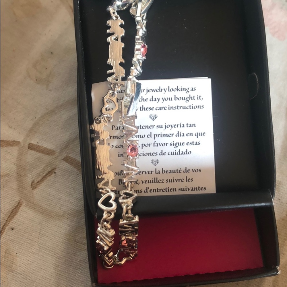 Avon nana bracket new in box